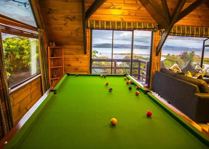 Arnold Lakeside Holiday home