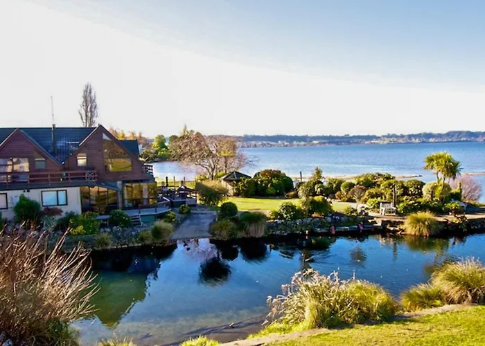 Holiday home Arnold Lakeside Rotorua